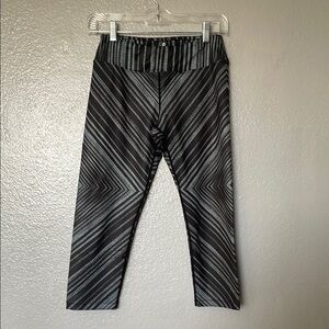 Prana Black and Gray Striped Cropped Pants